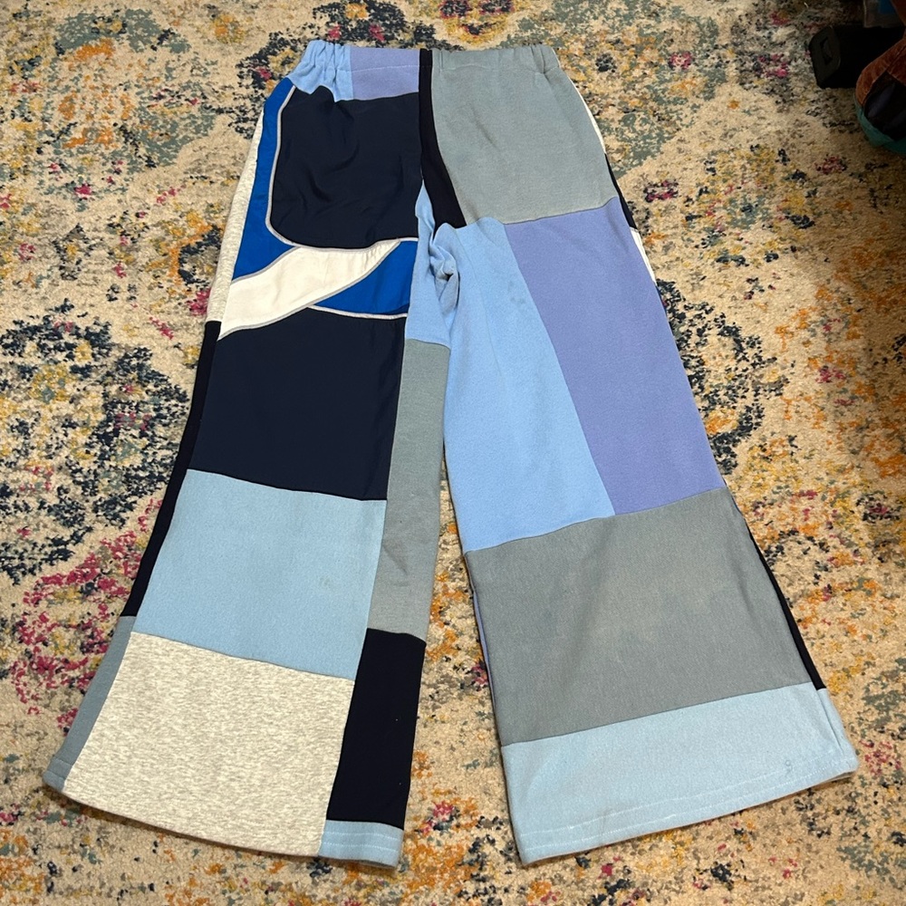 Nike Reworked High Waisted Wide Leg Sweatpants - Picture 2 of 9